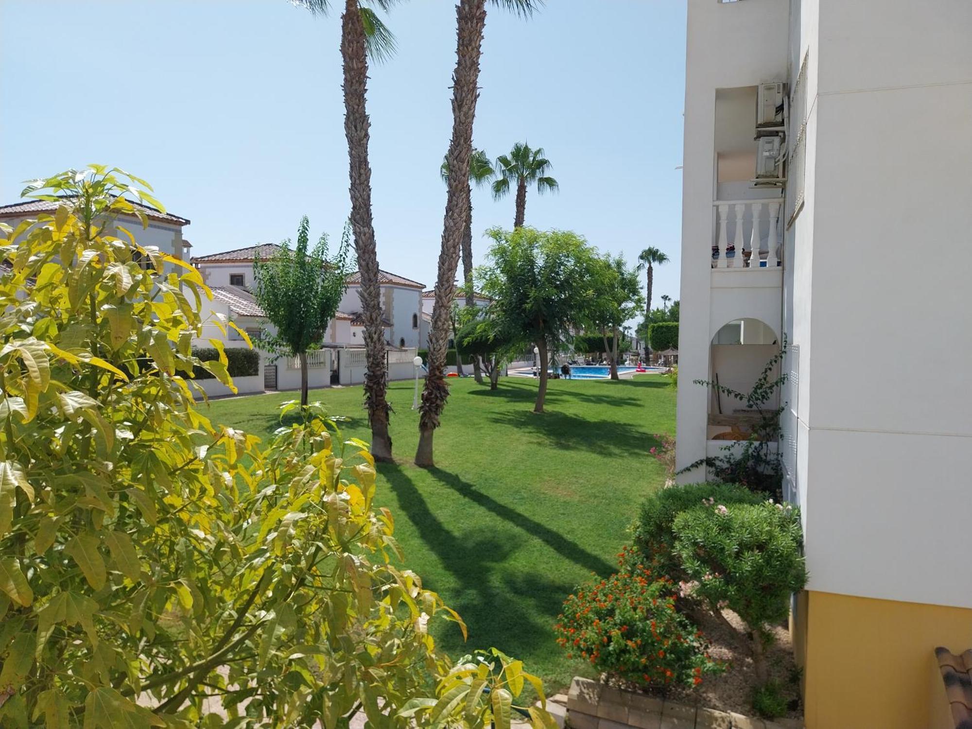 Charming Apartment In Front Of Villamartin Golf And Plaza Екстериор снимка